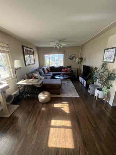 Private room in 2 bedroom house