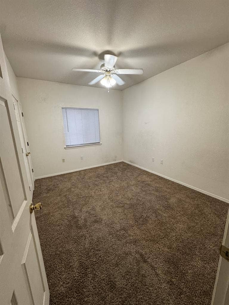 Room Available Casa Bandera