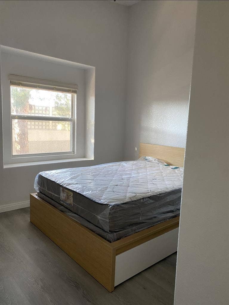 Room for rent,
