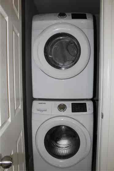 Bath: room for rent