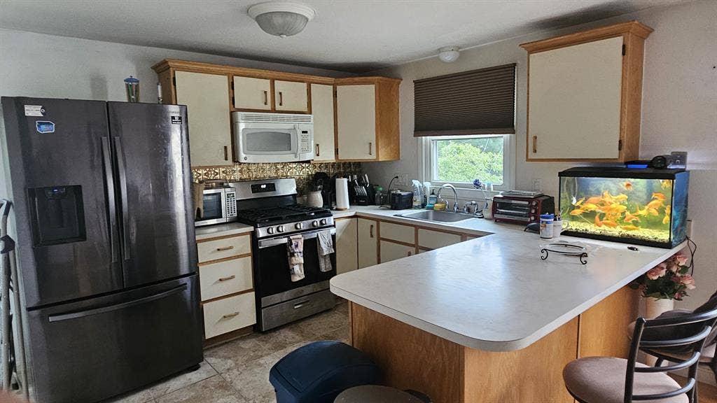 Space in Townhome Available