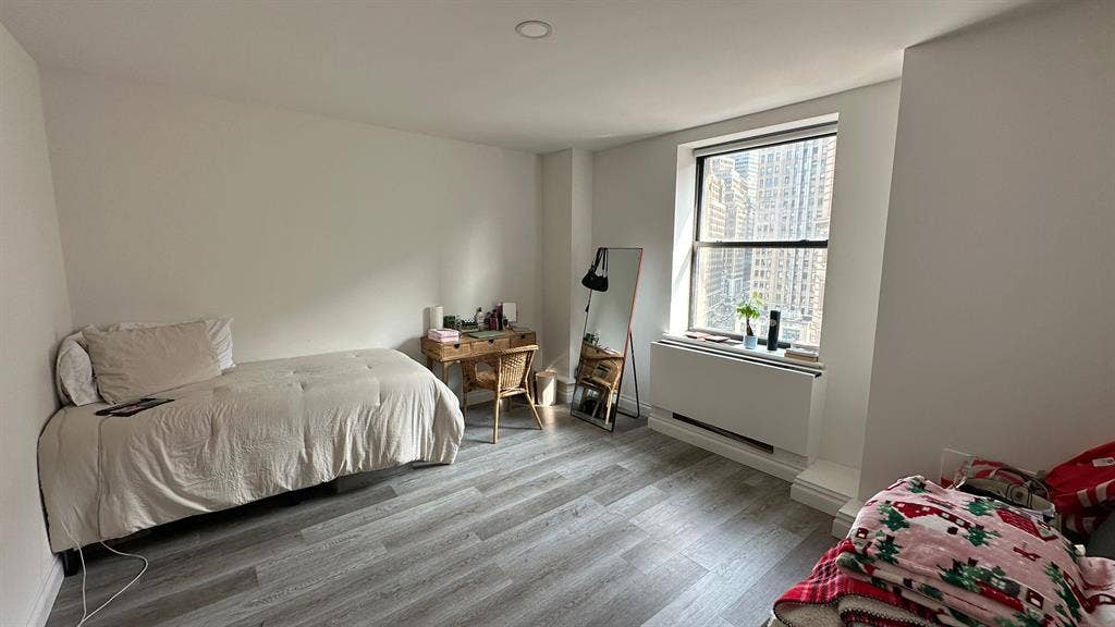 ✨Master Bedroom with Private Bath✨