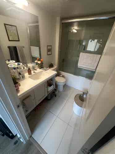 Private Room&Bathroom in Townhouse