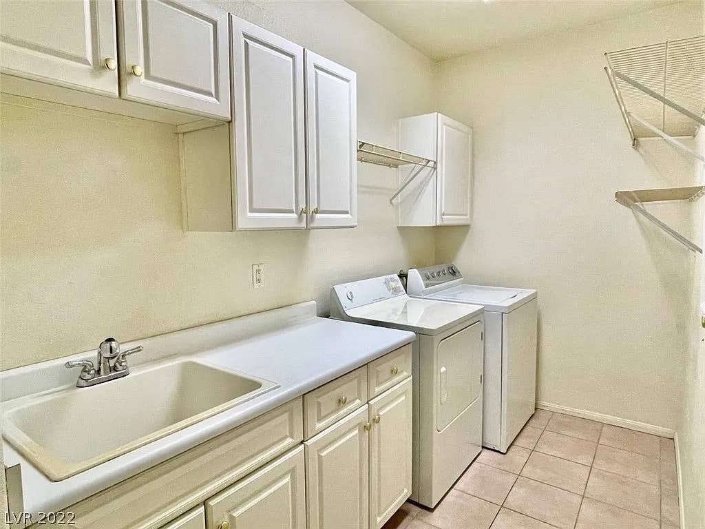 Roommate to keep my perfect place