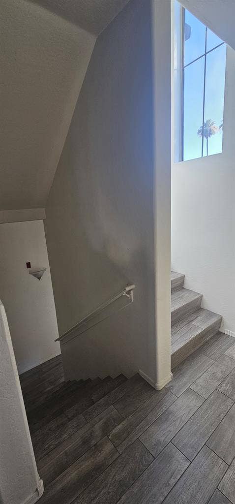 Looking for a roommate (townhouse)