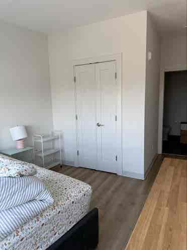 Private Room with Private for Rent
