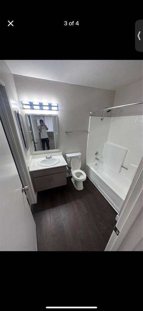 Looking for a roommate!