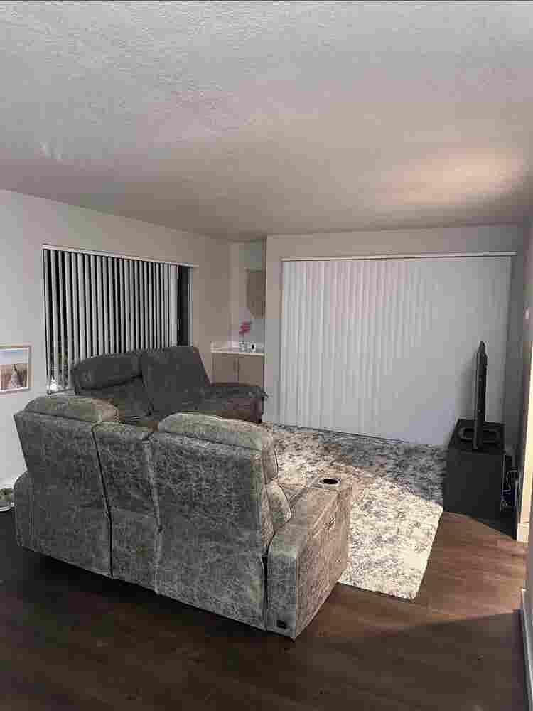 Looking for a roommate!
