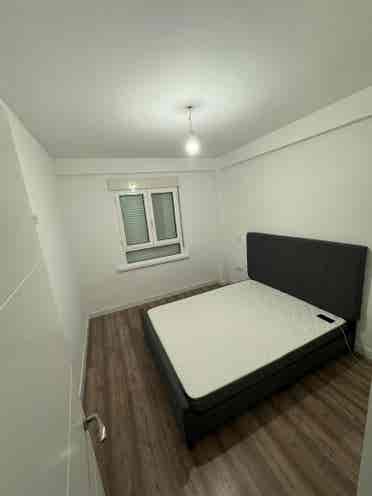 Habitación en Madrid para chica