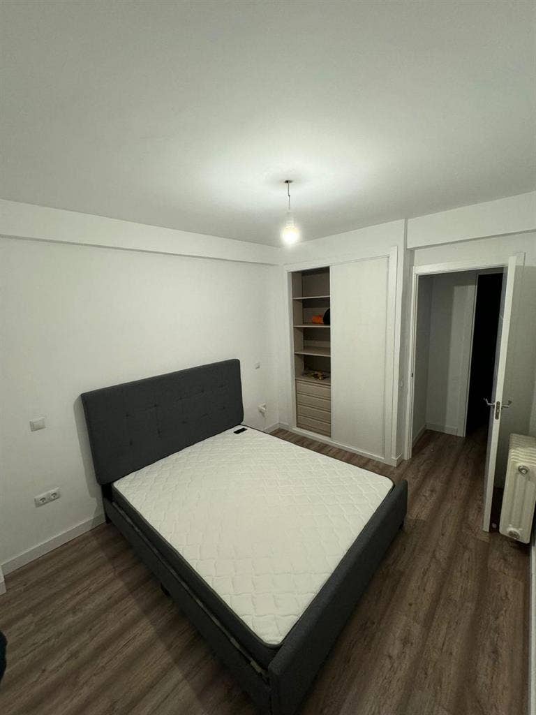 Habitación en Madrid para chica
