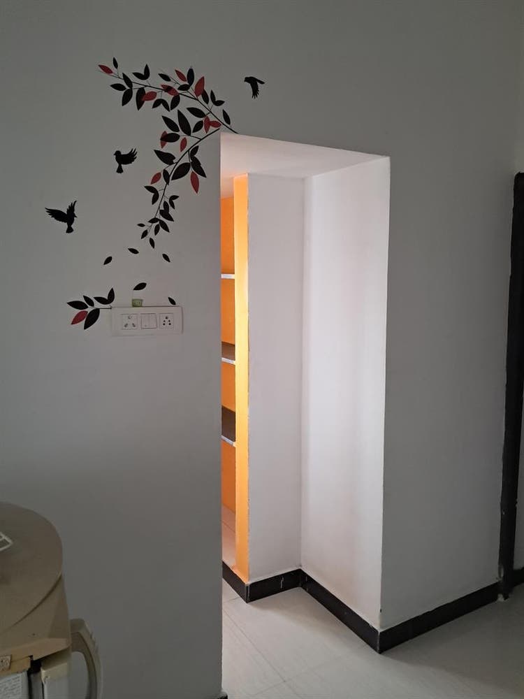 Girls roommate rent share available