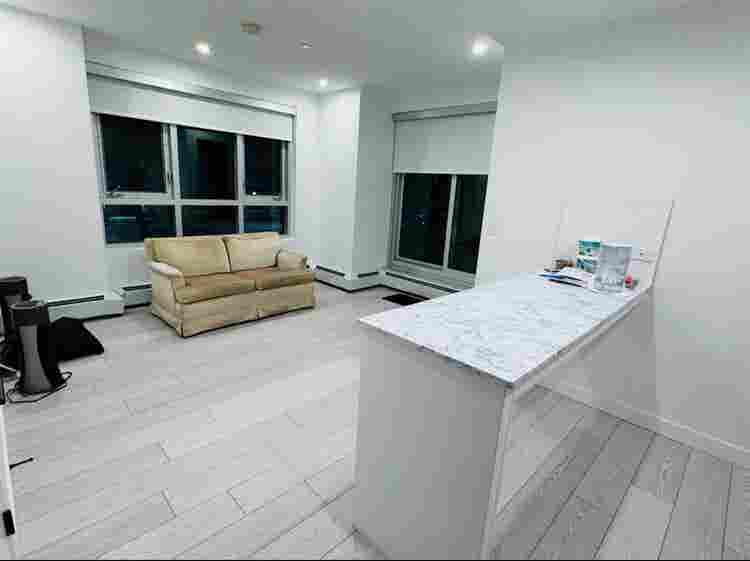 Looking for female roommate
