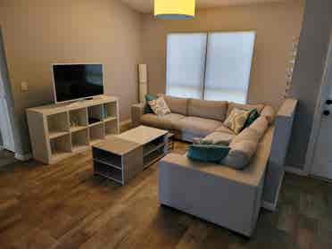 Room for Rent in Modern House