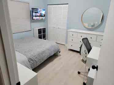 Room for Rent in Modern House