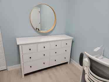 Room for Rent in Modern House