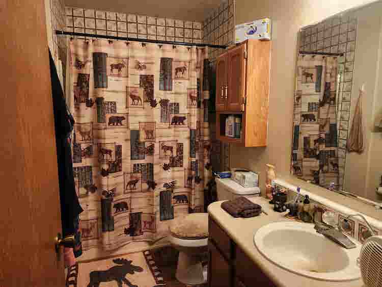 Large bedroom available immediately