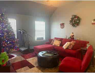 Room for rent in Princeton home
