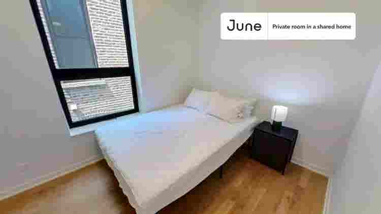 4 BR in Chicago