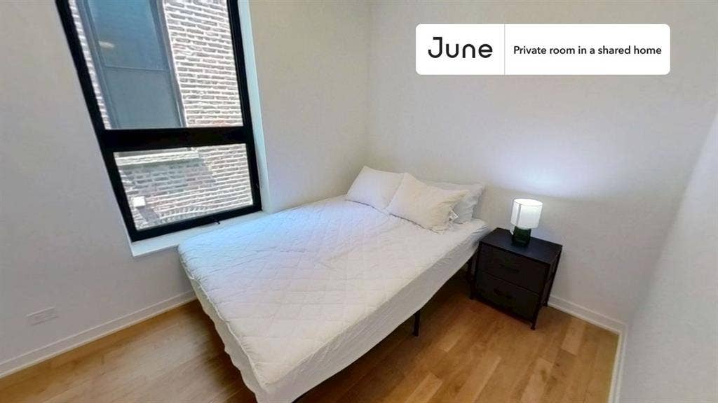 4 BR in Chicago