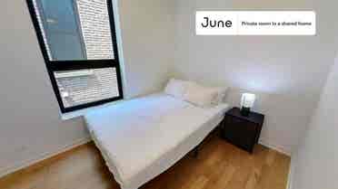 4 BR in Chicago
