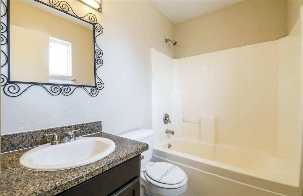 4 bedroom house ready to move in