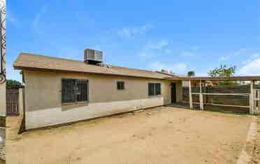 4 bedroom house ready to move in