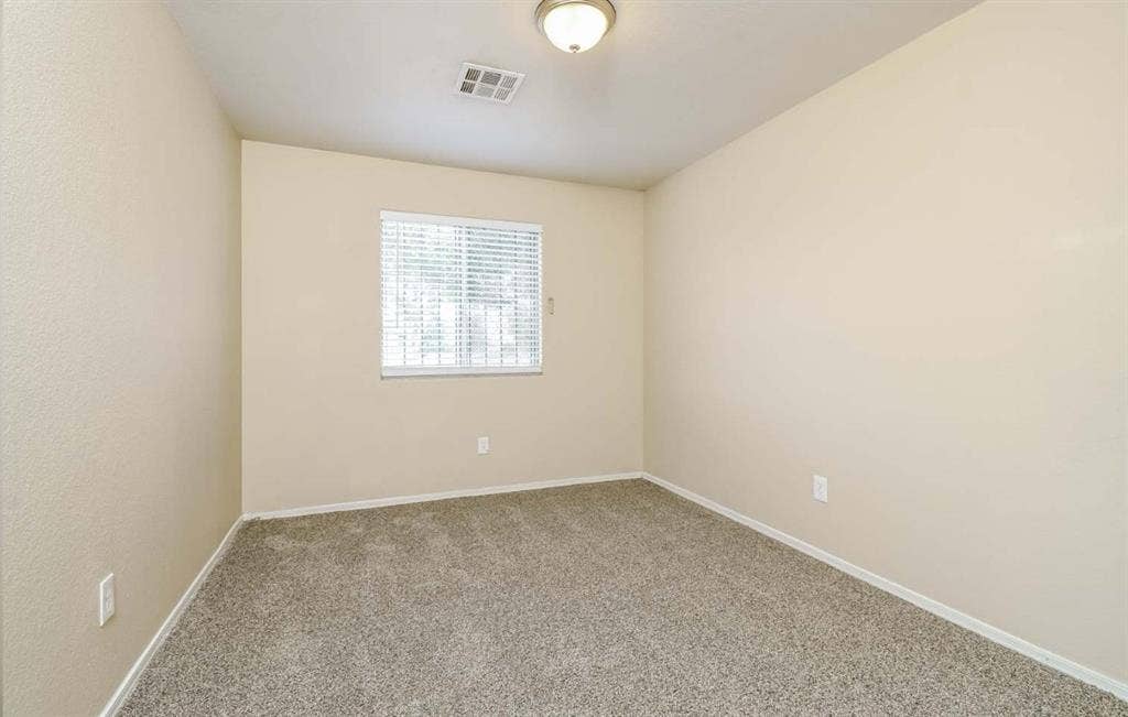4 bedroom house ready to move in