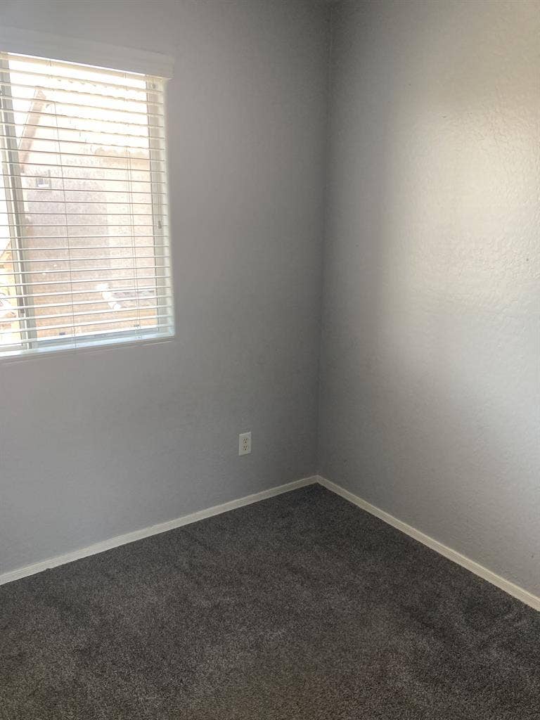 Room for rent w/ private bathroom