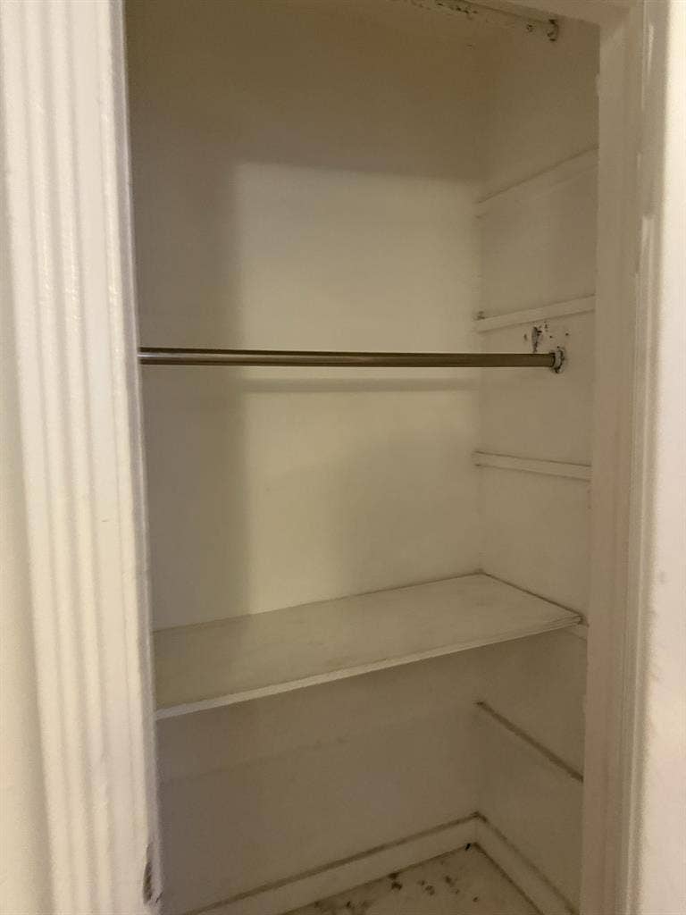 Yard! Washer/Dryer! Private Bath!