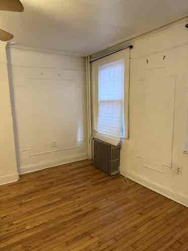 Yard! Washer/Dryer! Private Bath!