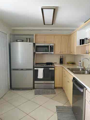 Room in Peaceful  Garden Condo