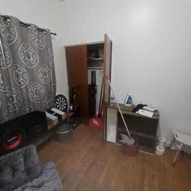 2 rooms for rent in bungalow.