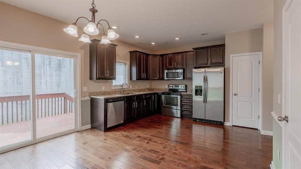2 Bedrooms Available