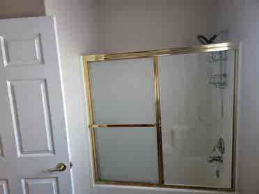 Room w/walk-in closet