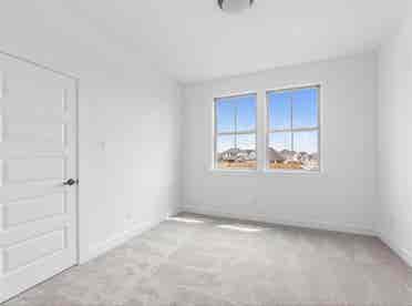 Furnished Room for rent at Elyson