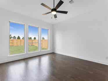 Furnished Room for rent at Elyson