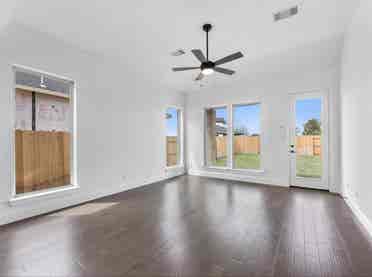 Furnished Room for rent at Elyson