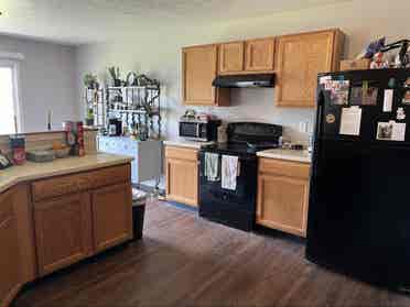 [ROOMMATE WANTED] no pets, no kids