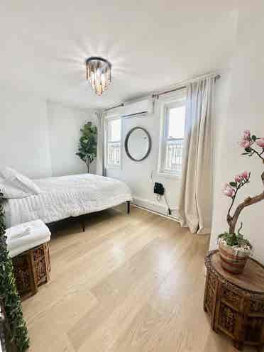 Rooms available in Crown Heights
