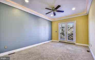 Private Room & Bathroom Available