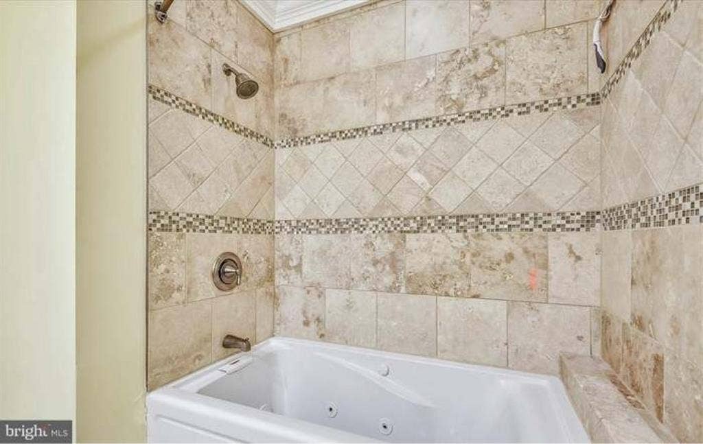 Private Room & Bathroom Available
