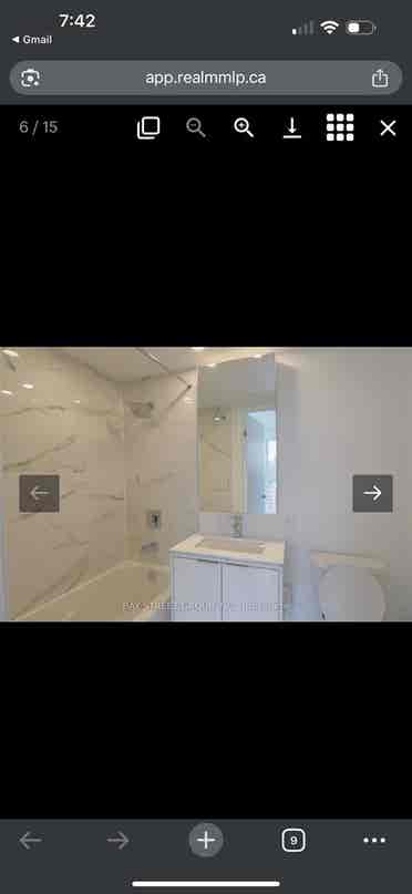 HOUSEMATE /  BATHROOM