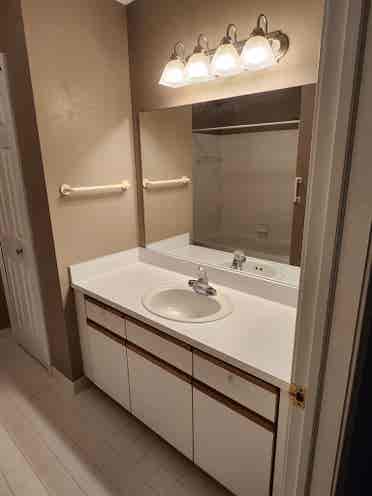 Luxury condo in Waterford
