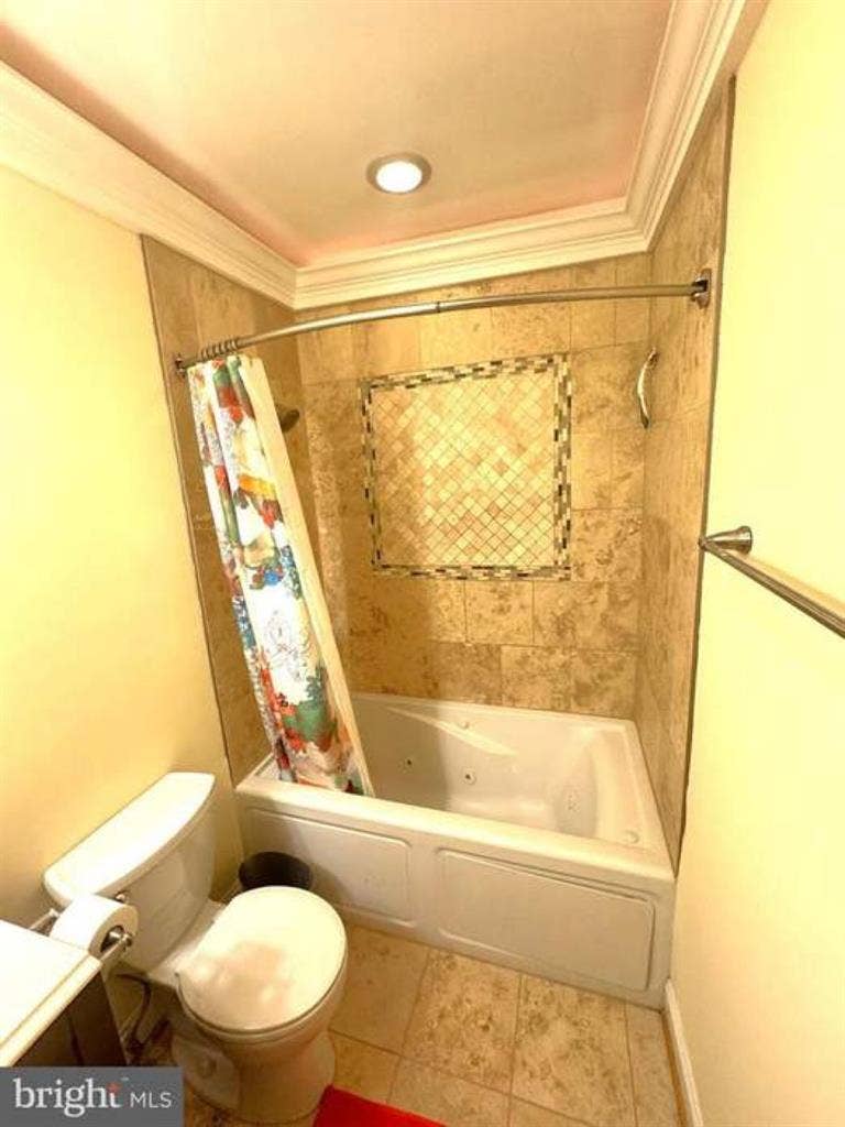Private Room & Bathroom Available