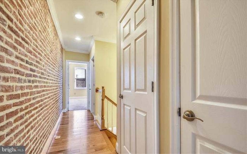 Private Room & Bathroom Available
