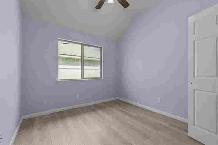 1 BR in Dallas