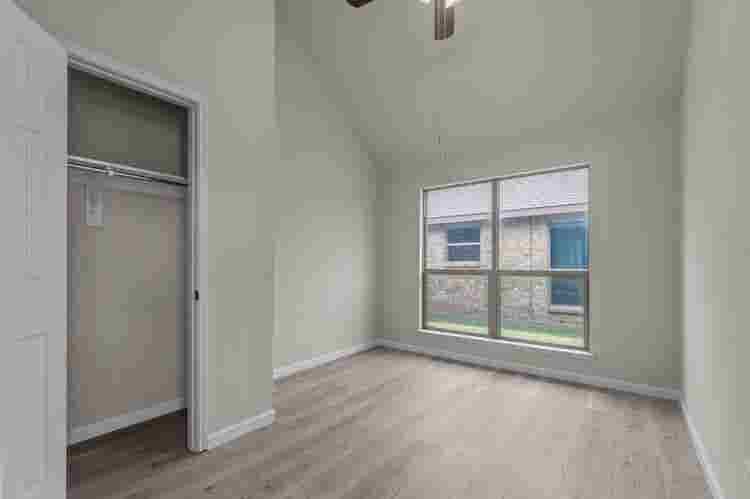 1 BR in Dallas
