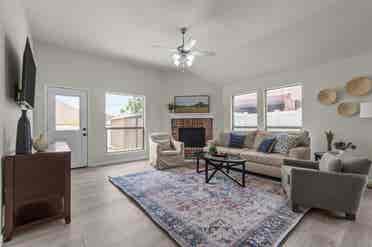 1 BR in Dallas