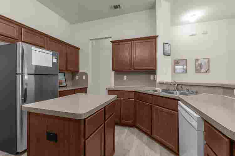 1 BR in Dallas