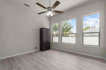 1 BR in Dallas